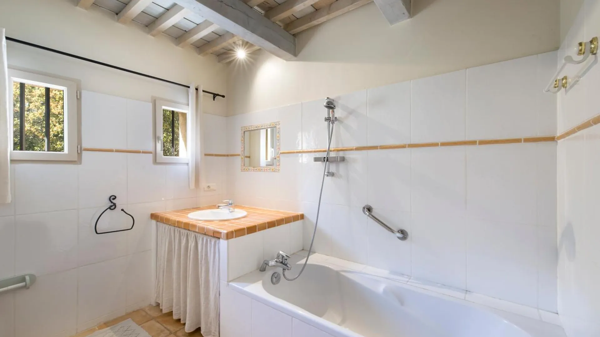 Apsara Villa Saint-Saturnin-les-Apt 0*,