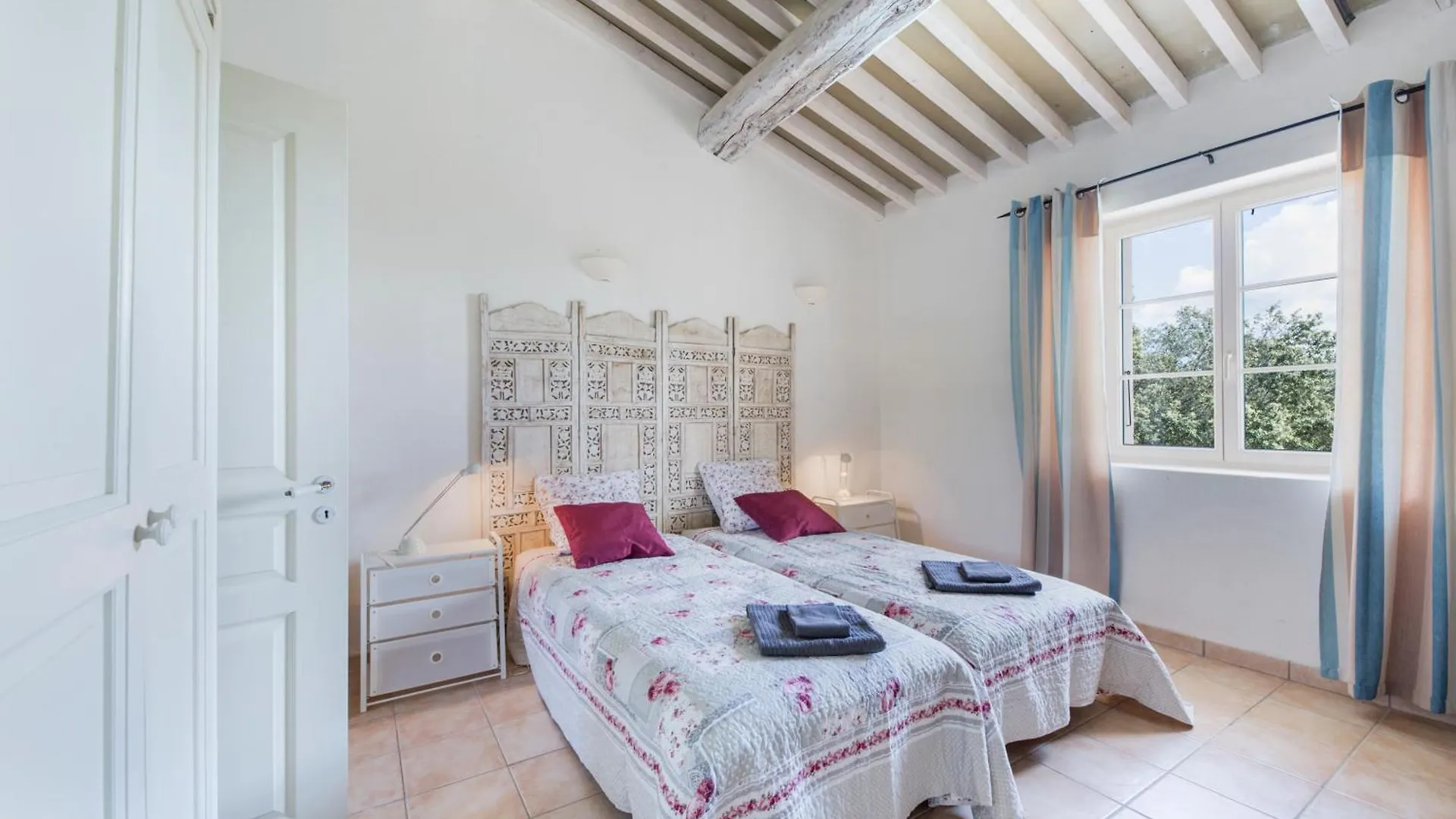 Apsara Villa Saint-Saturnin-les-Apt