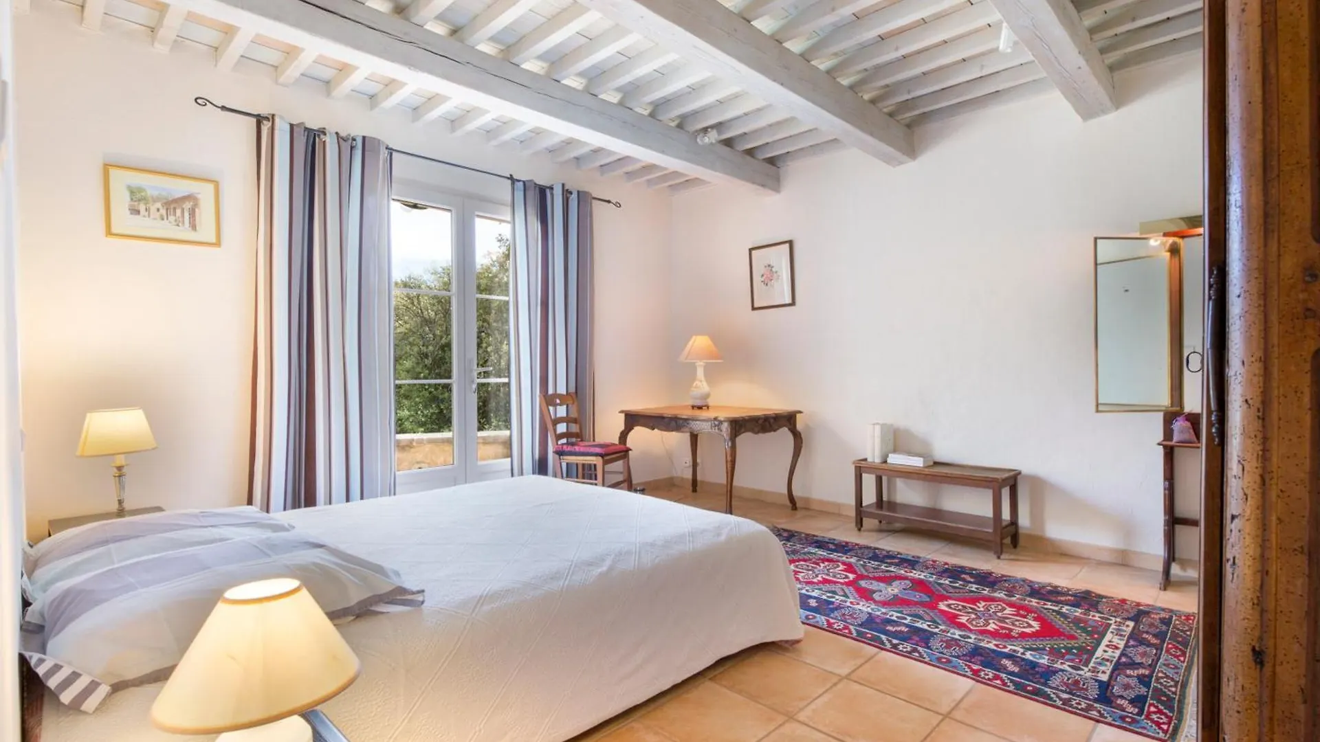 Apsara Villa Saint-Saturnin-les-Apt 0*,