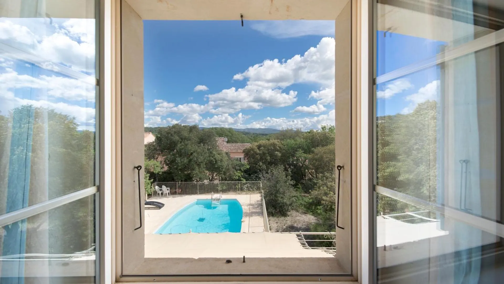 Apsara Villa Saint-Saturnin-les-Apt France